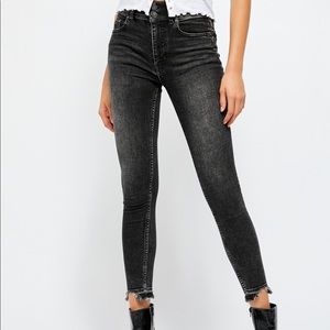 Grey/black skinny jeans